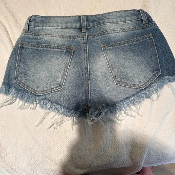 Edikted Distressed Denim Jean Shorts - Picture 3 of 7
